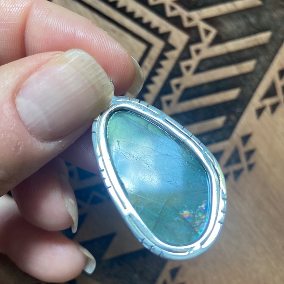 925 Sterling Silver Labradorite Pendant - Picture 6 of 10